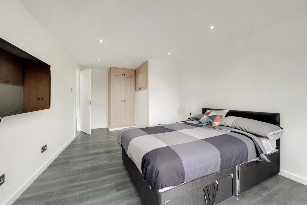 Lovely 4 Bed Apartment Perfect For Families! London Exterior photo