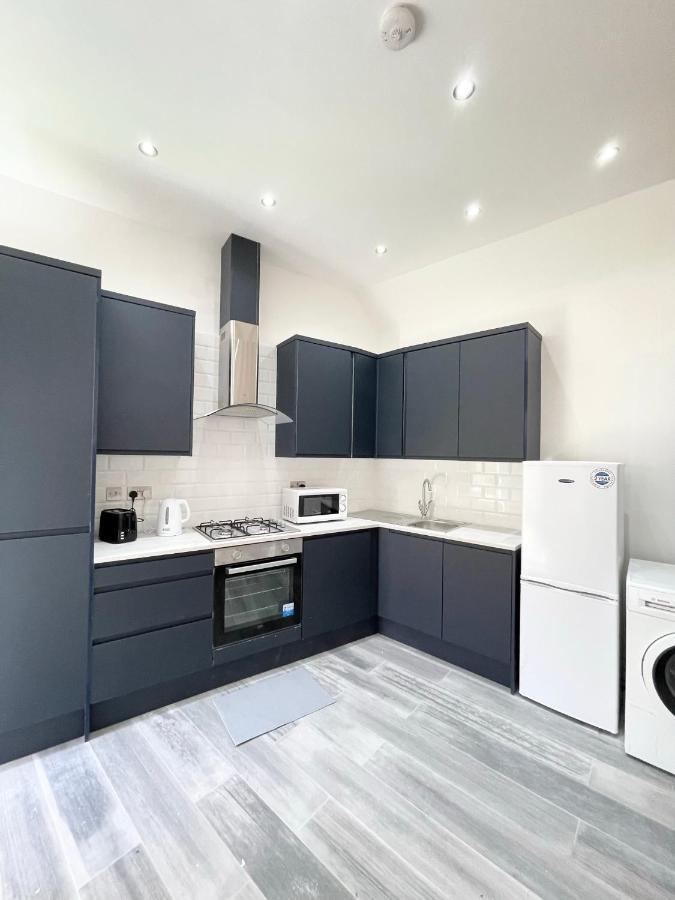 Lovely 4 Bed Apartment Perfect For Families! London Exterior photo